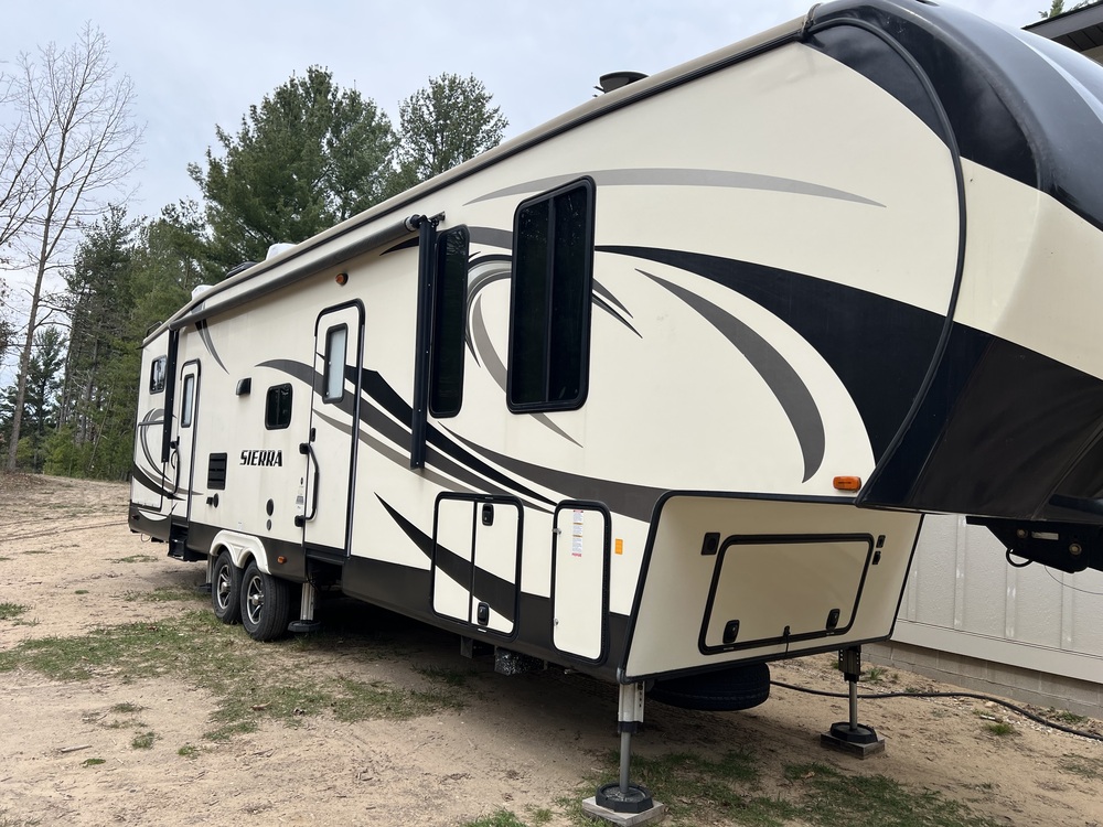 Photo of Rv