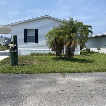 Thumbnail of mobile home