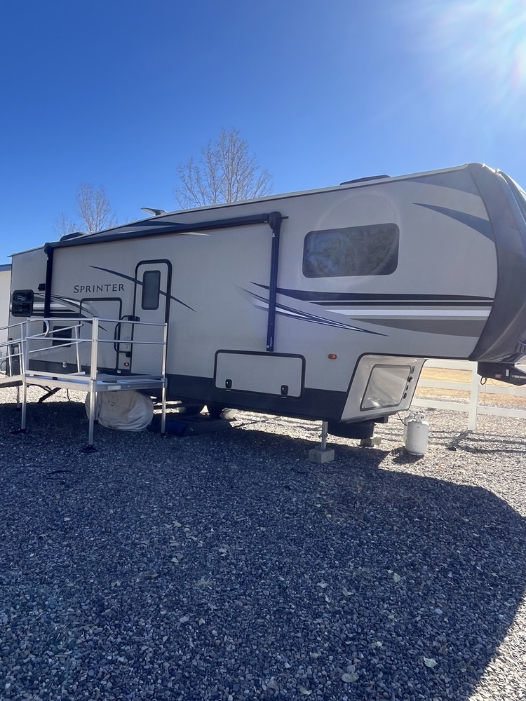 Photo of Rv