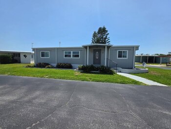 Thumbnail of mobile home