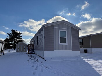 Thumbnail of mobile home