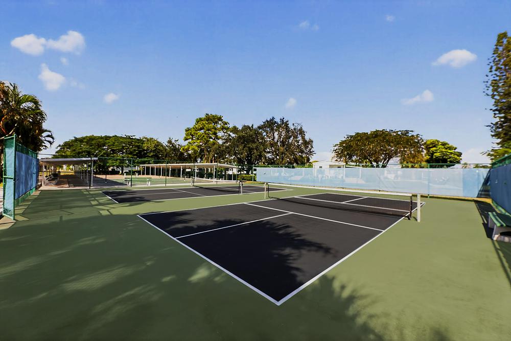 07 4290 Royal Manor Blvd Boynton Beach FL 33436 Exterior 984A3784 EDIT