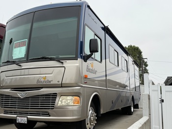 Thumbnail of RV