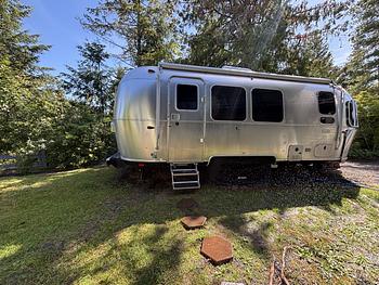 Thumbnail of RV