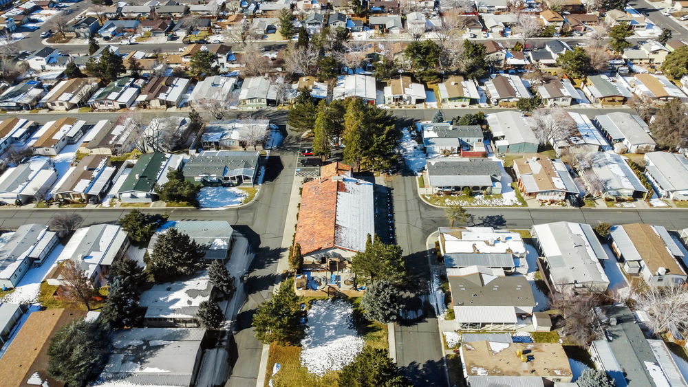 9logHFh2Y6 DJI 0250Drone[1]