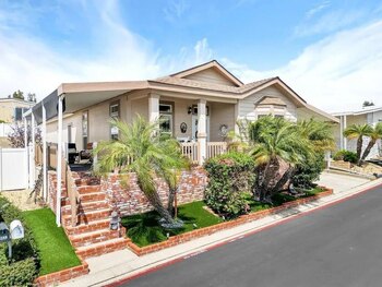 Thumbnail of mobile home