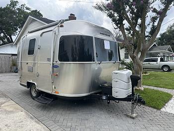 Thumbnail of RV