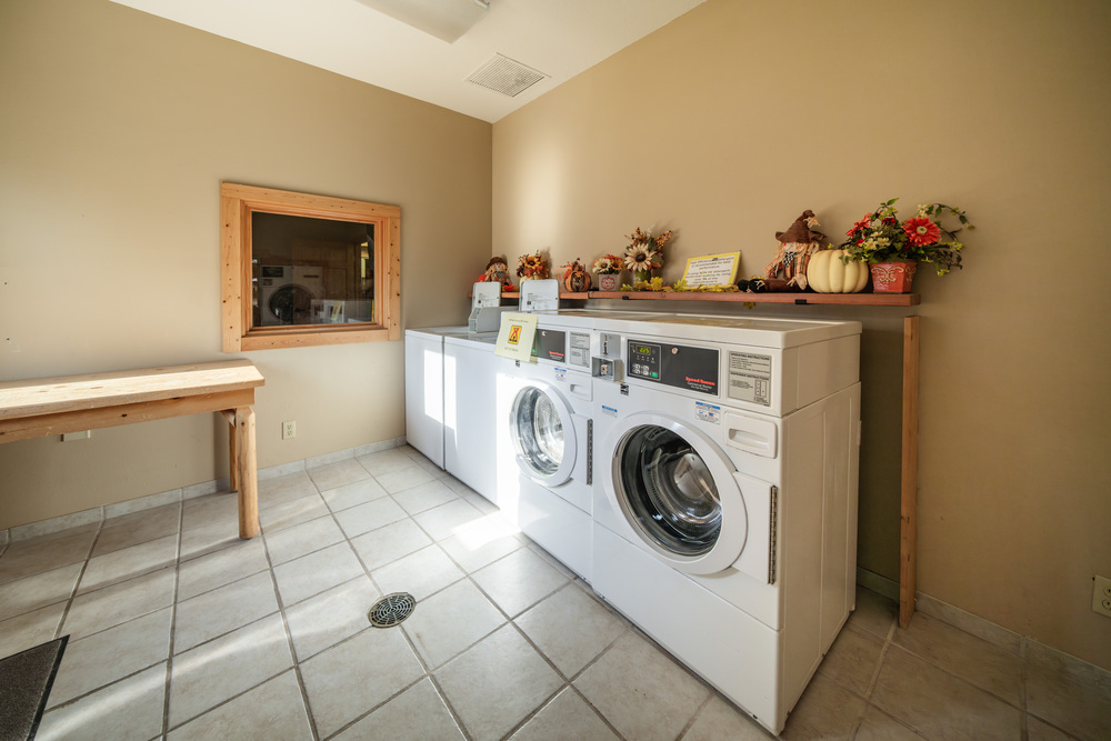 Laundry room. Coin machines.