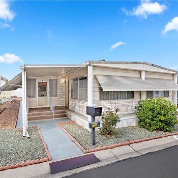 Thumbnail of mobile home