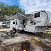 RV for Sale: 2011 LAREDO 321BH