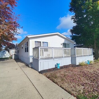 Thumbnail of mobile home