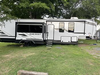 Thumbnail of RV