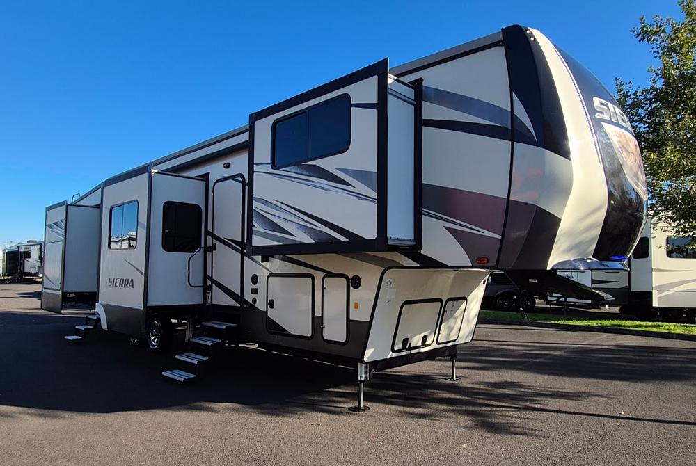 Photo of Rv