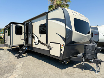 Thumbnail of RV