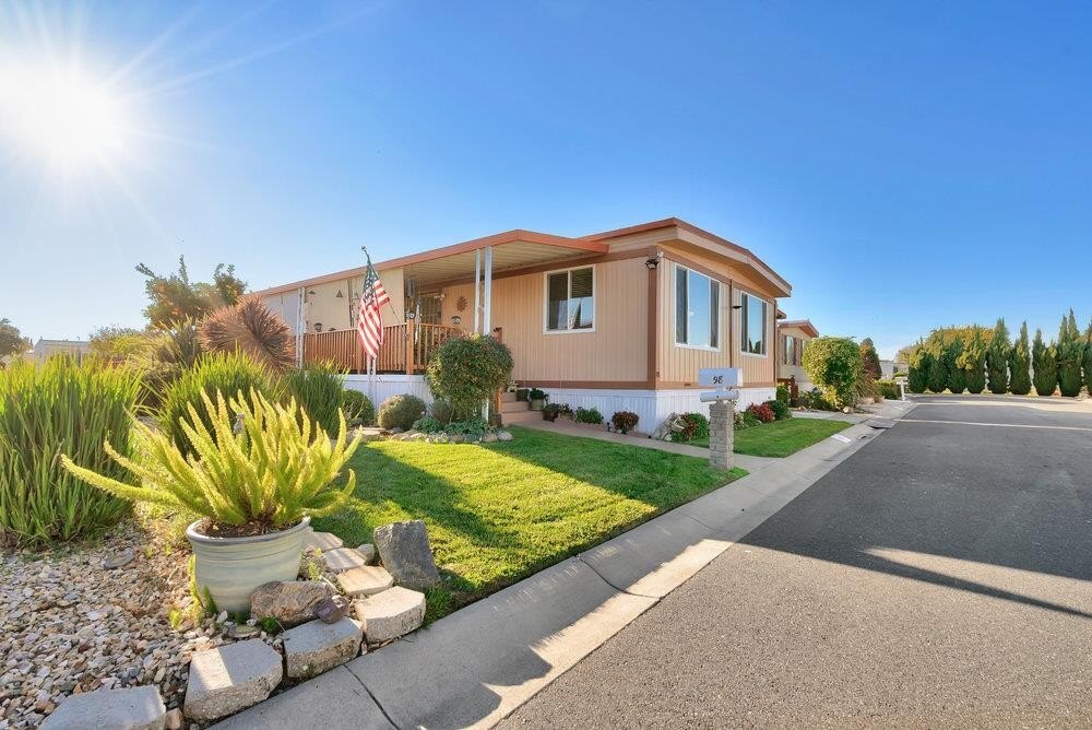 Photo of Mobile Home