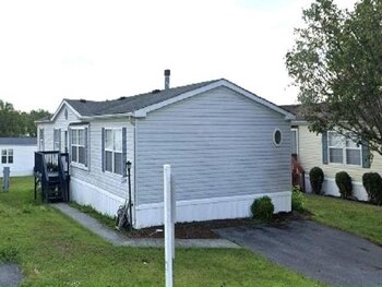 Thumbnail of mobile home