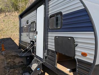 Thumbnail of RV