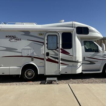 Thumbnail of RV