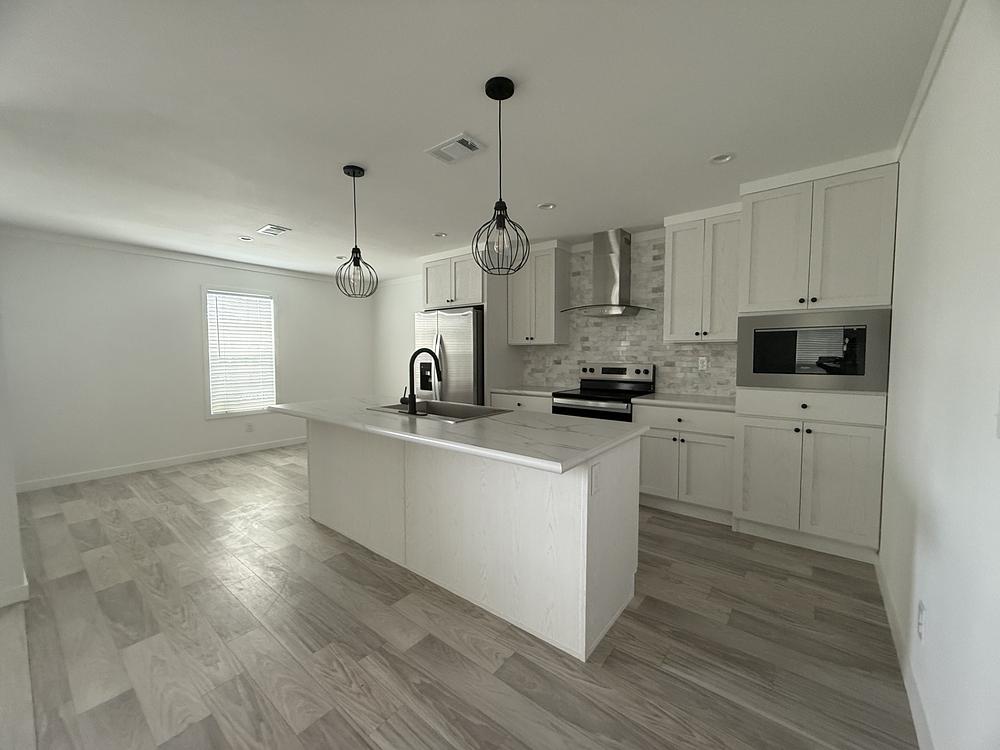 Camelot Lakes Village