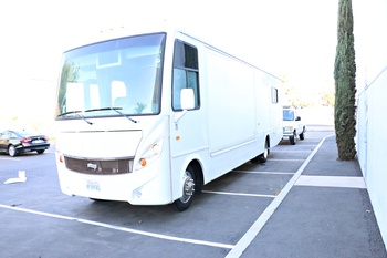 Thumbnail of RV
