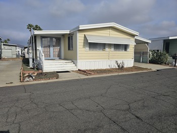Thumbnail of mobile home