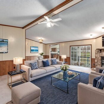 Thumbnail of mobile home