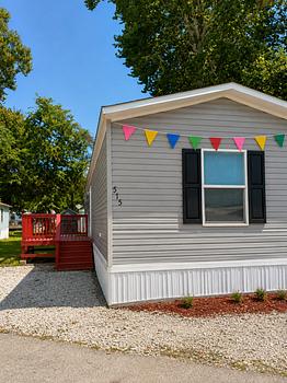 Thumbnail of mobile home