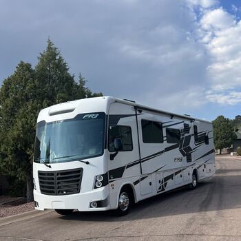 Thumbnail of RV