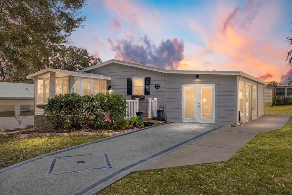 Photo of Mobile Home