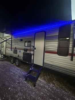 Thumbnail of RV