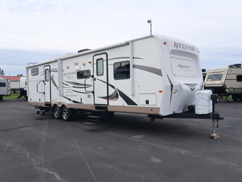 Thumbnail of RV