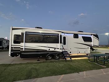 Thumbnail of RV