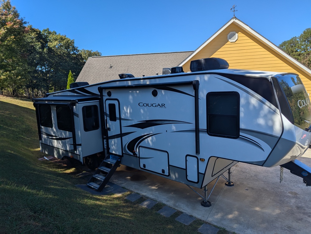 Photo of Rv