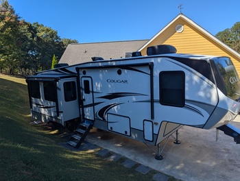 Thumbnail of RV