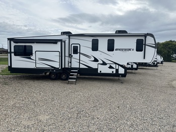 Thumbnail of RV