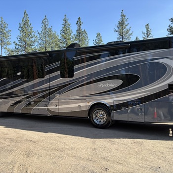 Thumbnail of RV