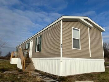 Thumbnail of mobile home