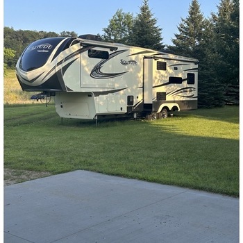 Thumbnail of RV