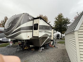 Thumbnail of RV