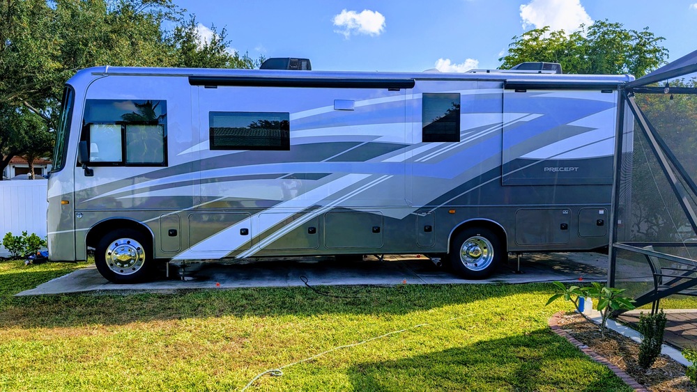 Photo of Rv