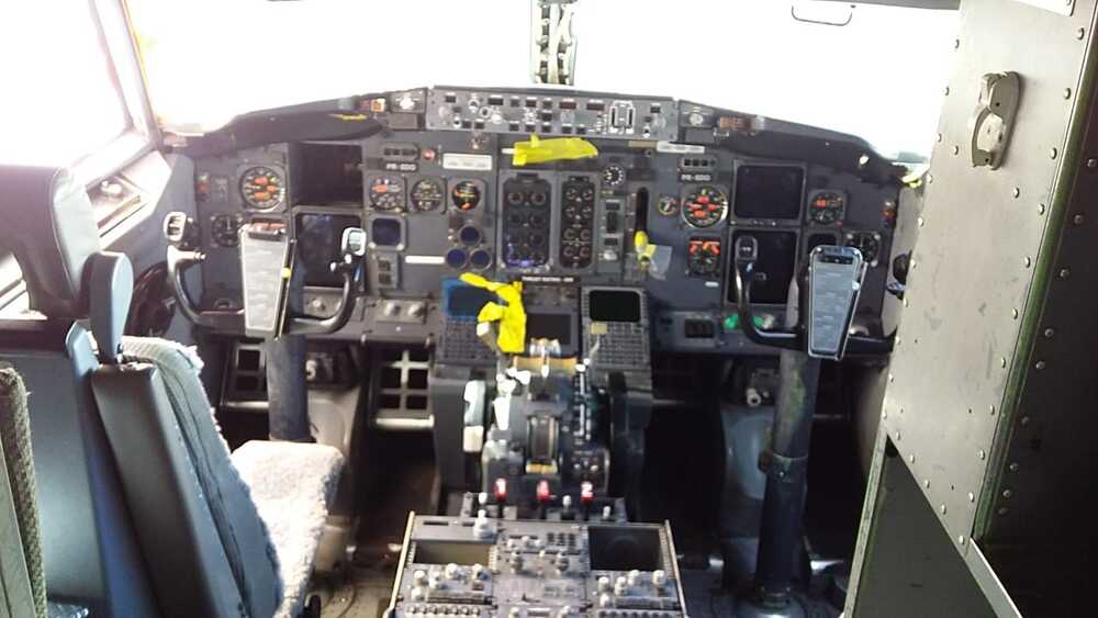 EFIS Cockpit.jpeg