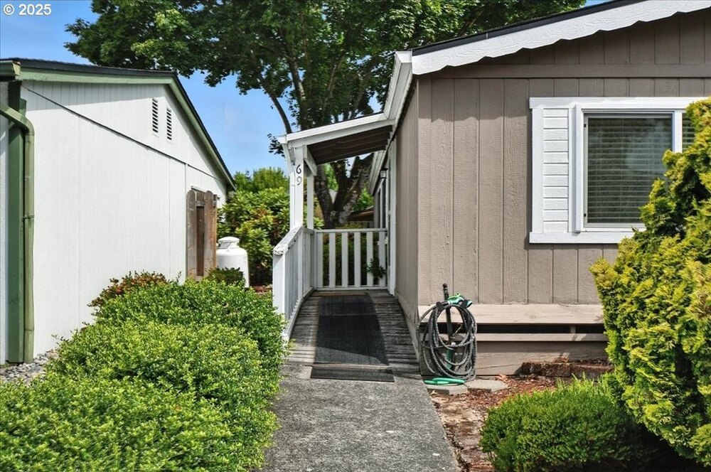 Photo of Mobile Home