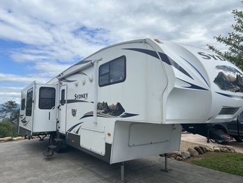 Thumbnail of RV