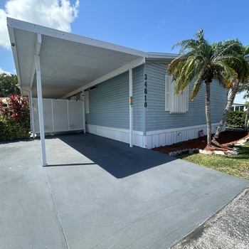 Photo of Luxury Living manufactured Home 