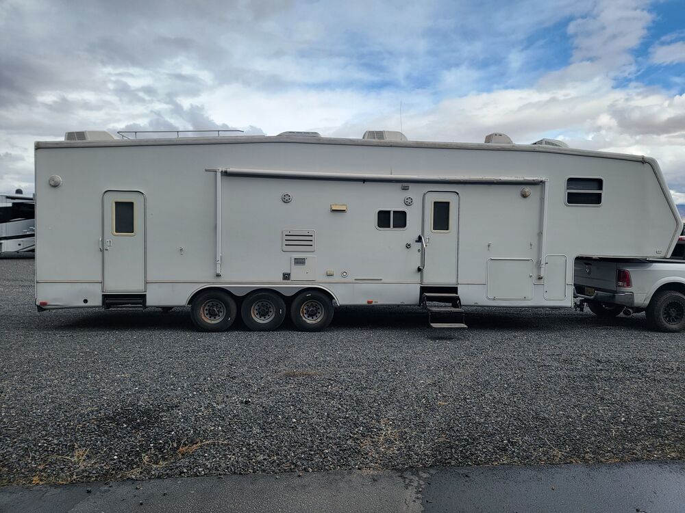 Photo of Rv
