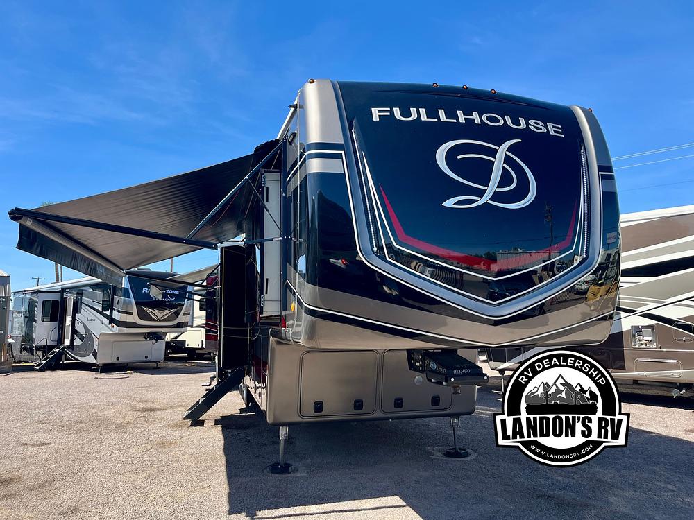 Photo of Rv