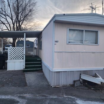 Thumbnail of mobile home