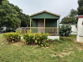Thumbnail of mobile home