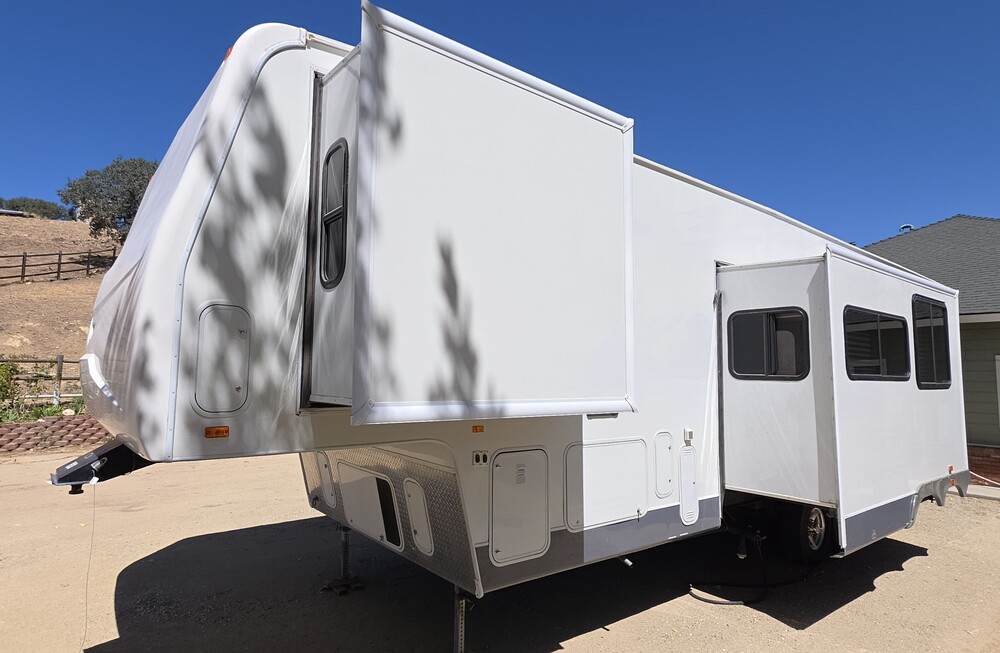Photo of Rv