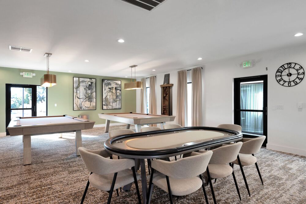 2050 W Dunlap Ave Phoenix AZ 85021 USA Dining room 2050Dunlap 81